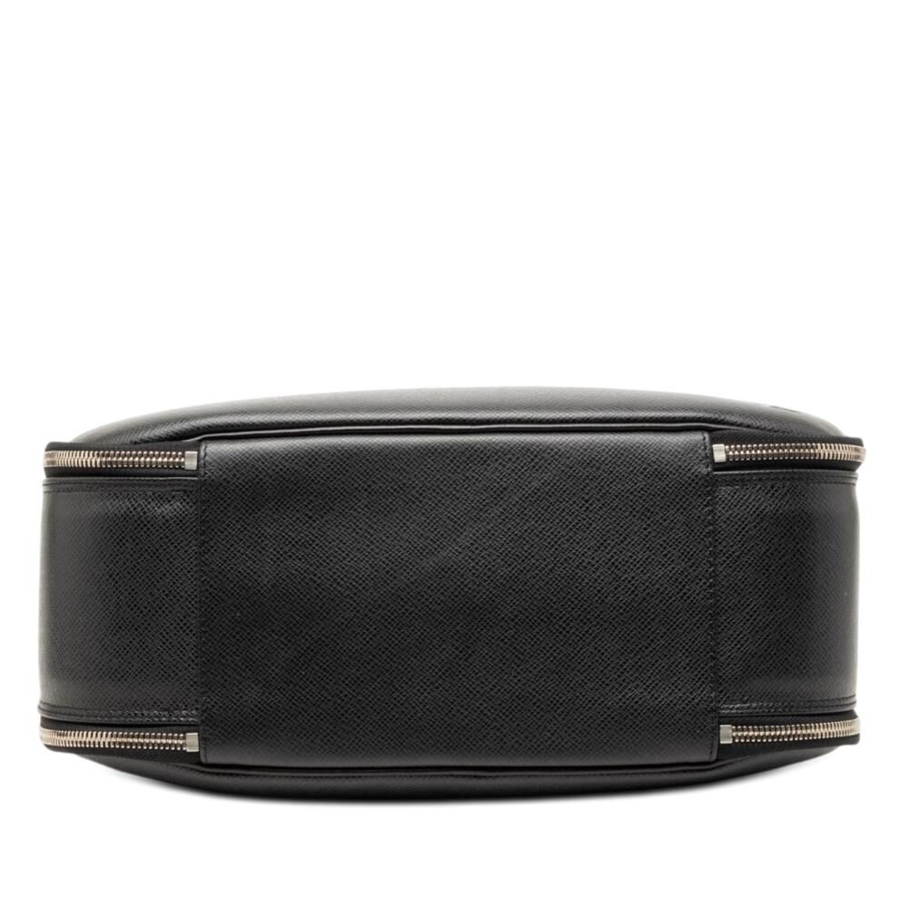 Louis Vuitton Pouch