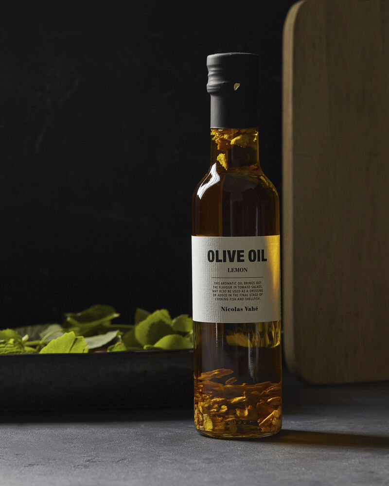 Olivenolie 99,5% med citronskal og citronaroma, 25 cl.