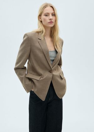Straight-fit micro-houndstooth jack