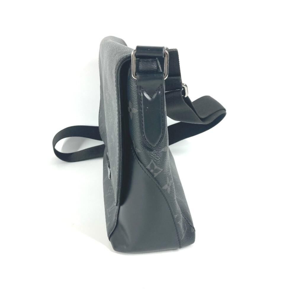 Louis Vuitton Messenger