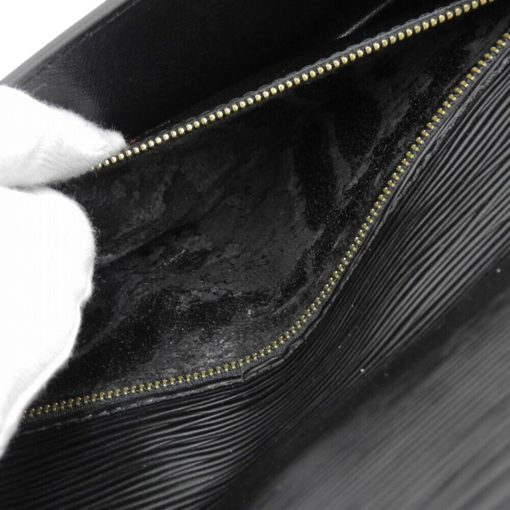 Louis Vuitton Clutch
