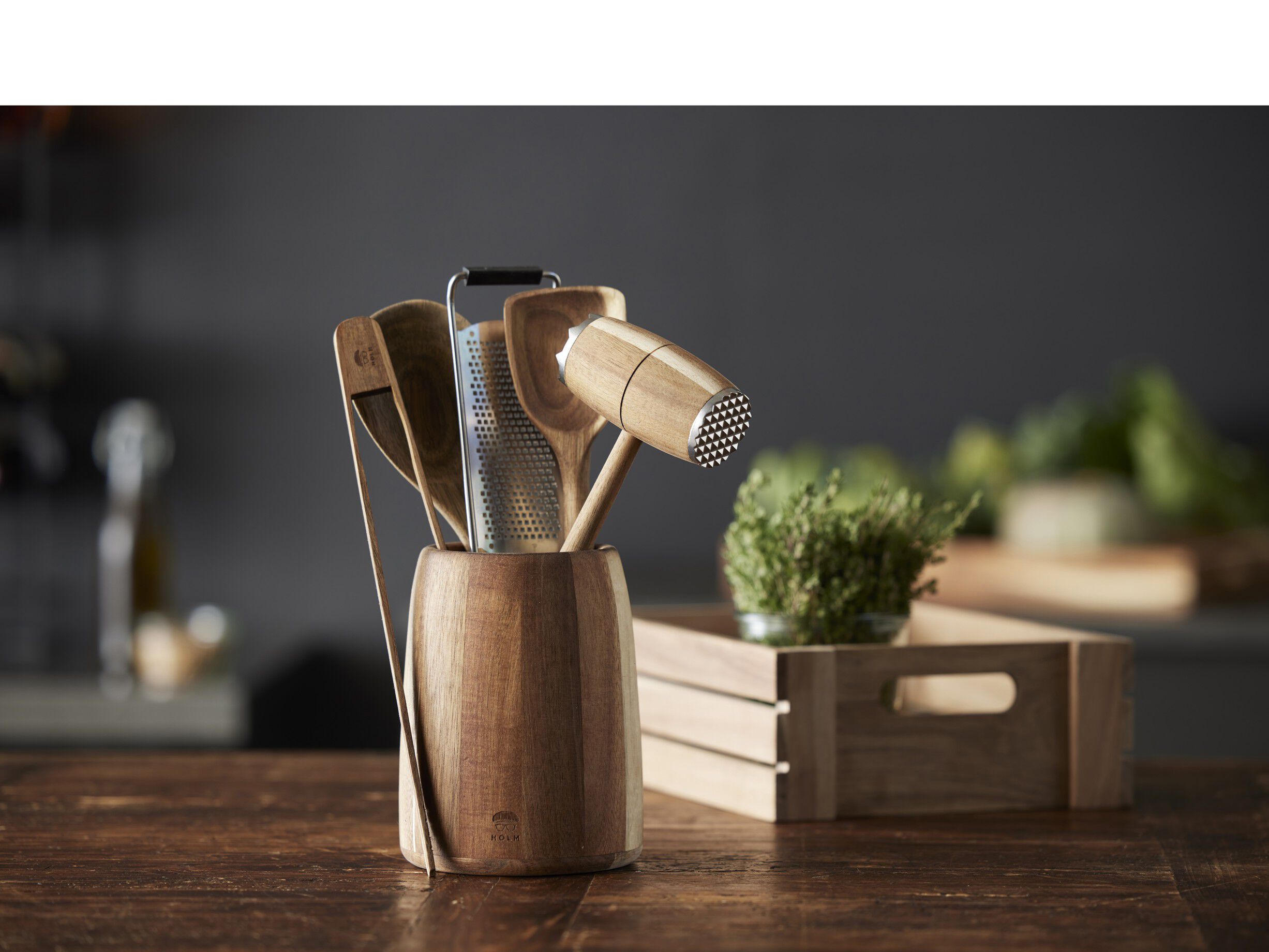 Ske rund 30,5x8 cm Akacietr&aelig; HOLM