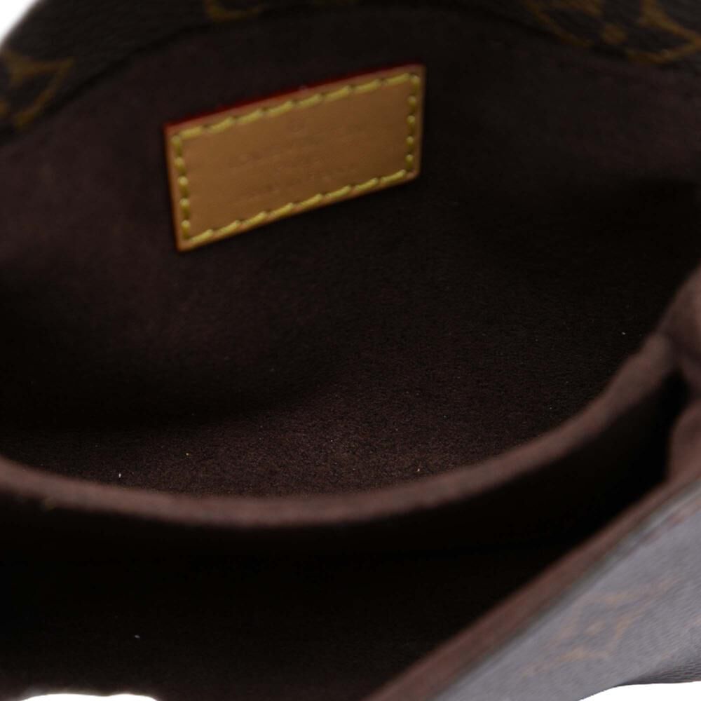 Louis Vuitton Shoulder Bags