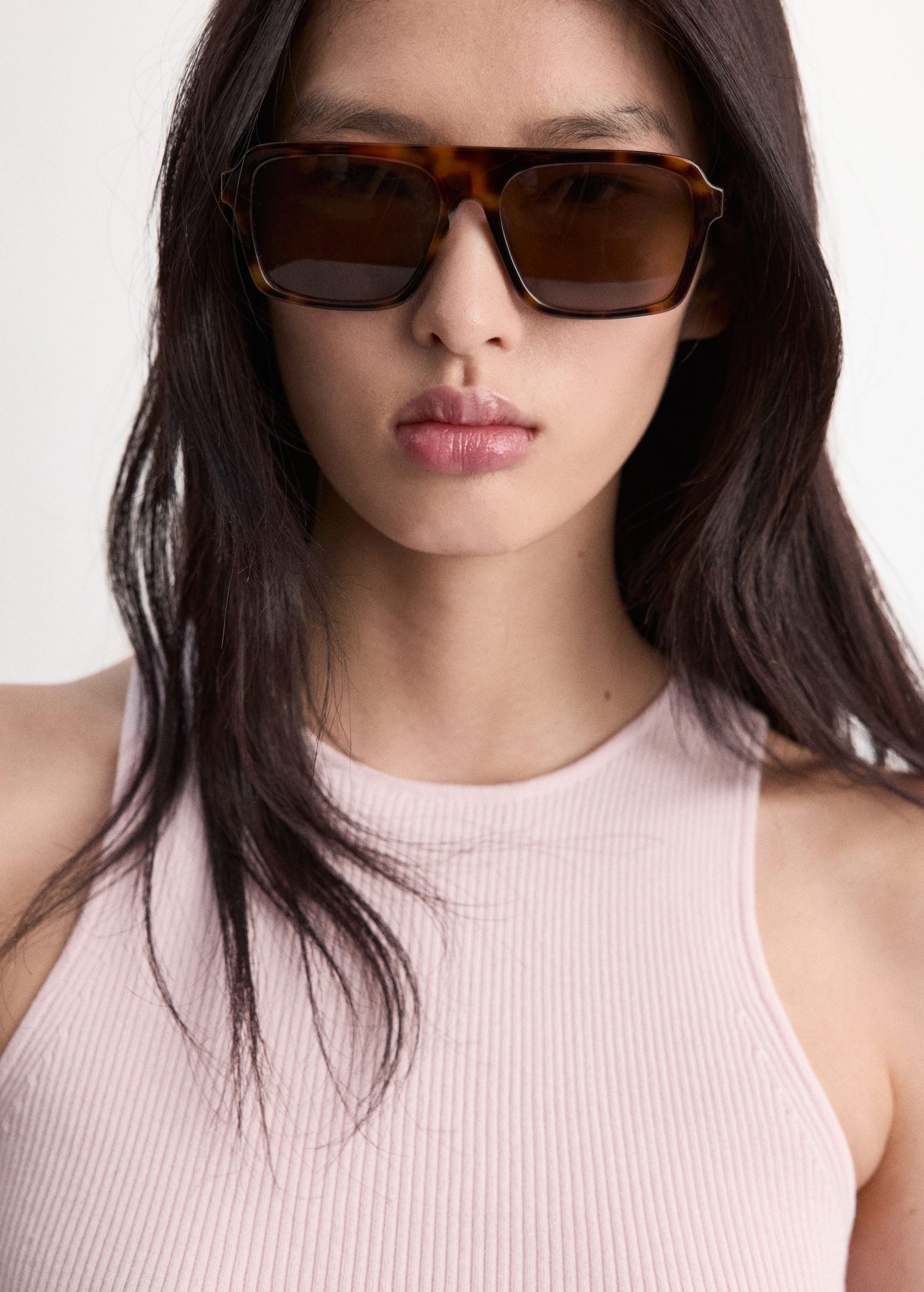 Fitted fine-knit top