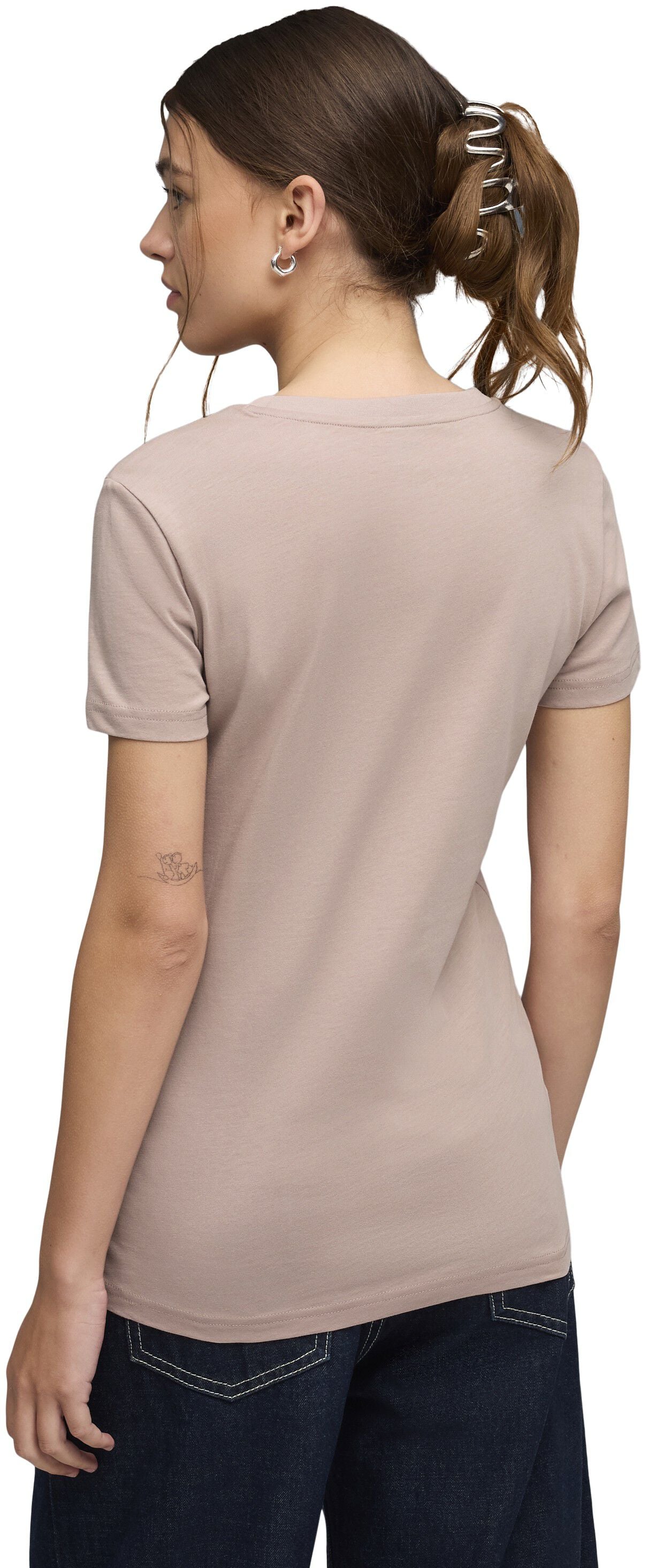 Essentials Cat Centeret T-shirt