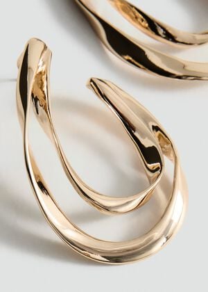 Irregular oval earrings