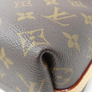 Louis Vuitton Shoulder Bags