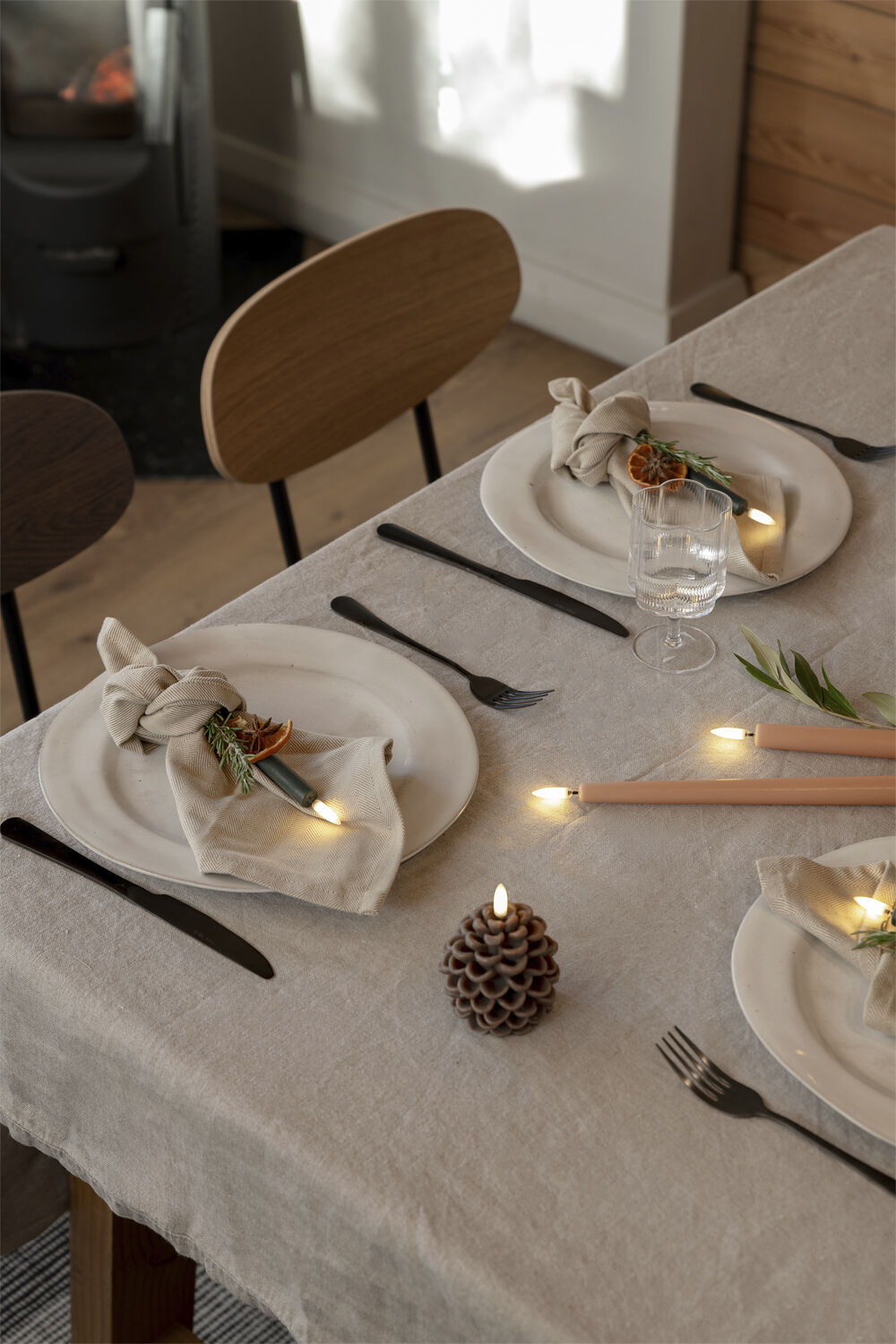 LED candle Pine cone, Brown, Smooth, 7x7 cm