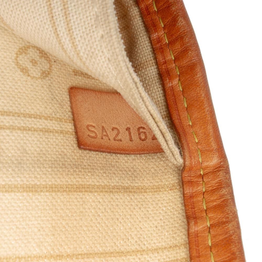 Louis Vuitton Neverfull