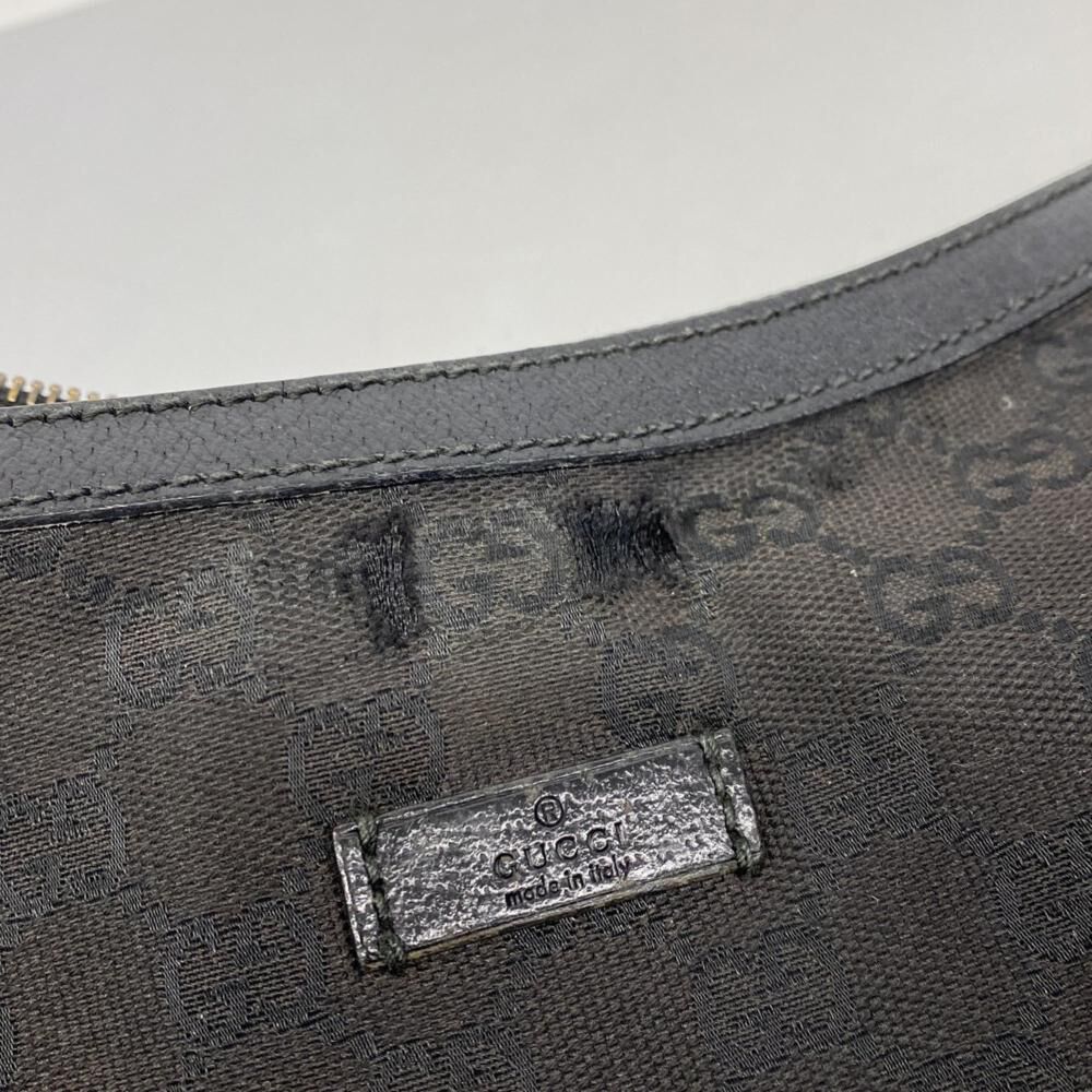 Gucci Shoulder Bag