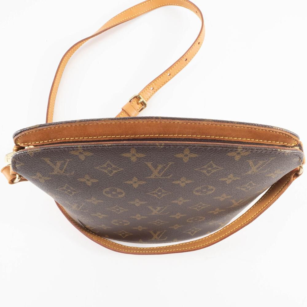 Louis Vuitton Shoulder Bags