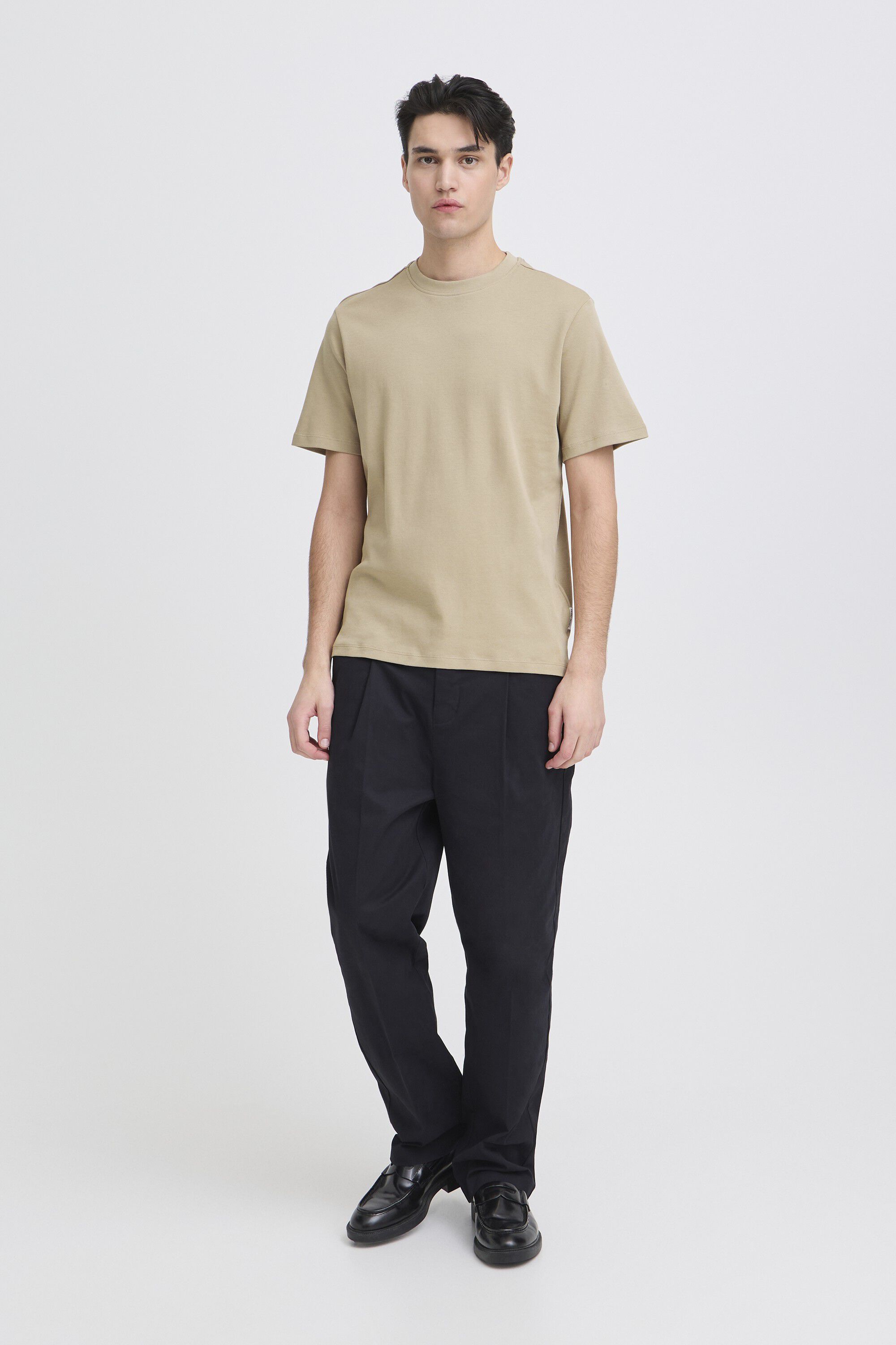 CFNILO MID WEIGHT TEE