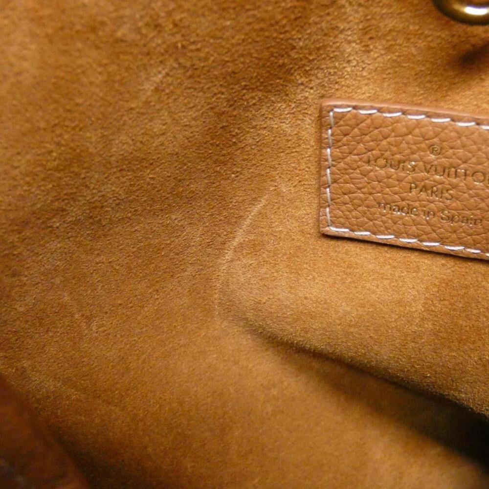 Louis Vuitton Shoulder Bags