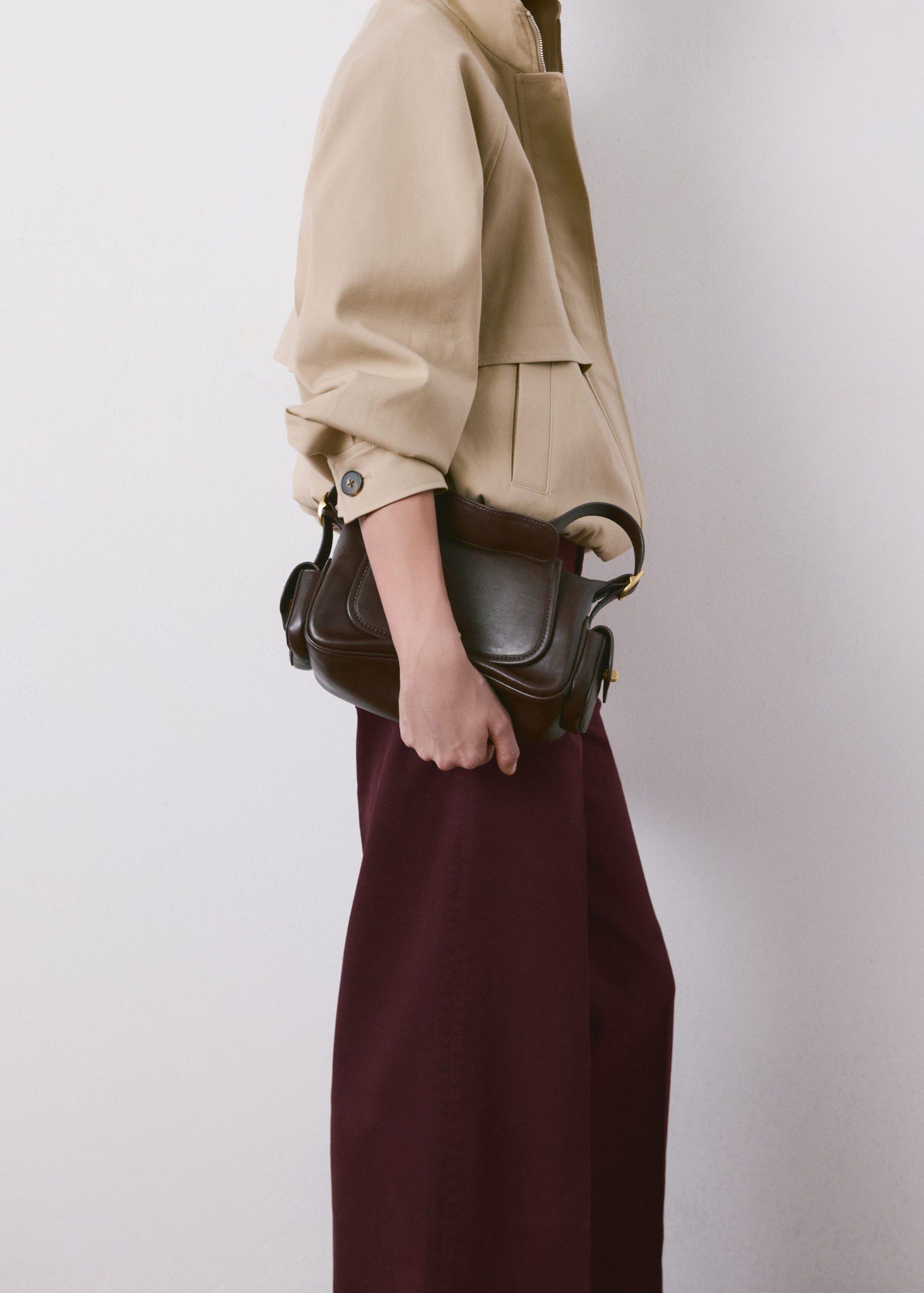 High-waisted wide leg jeans