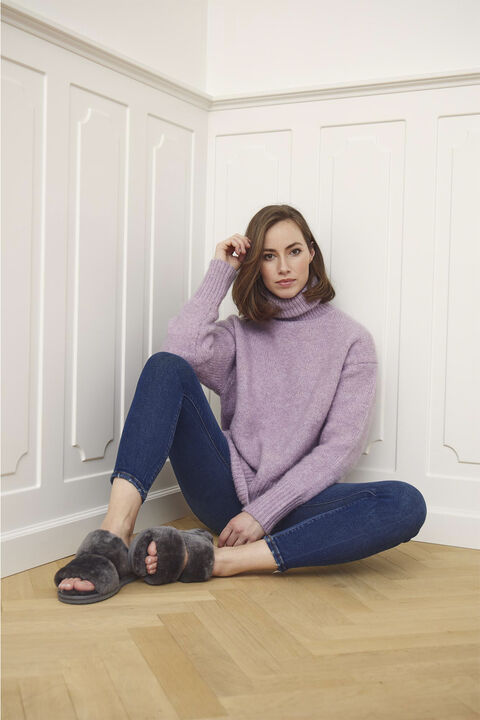 Slippers Straps (of 100% New Zealand Sheepskin) Dark Grey