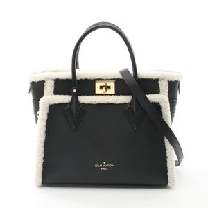 Louis Vuitton On My Side