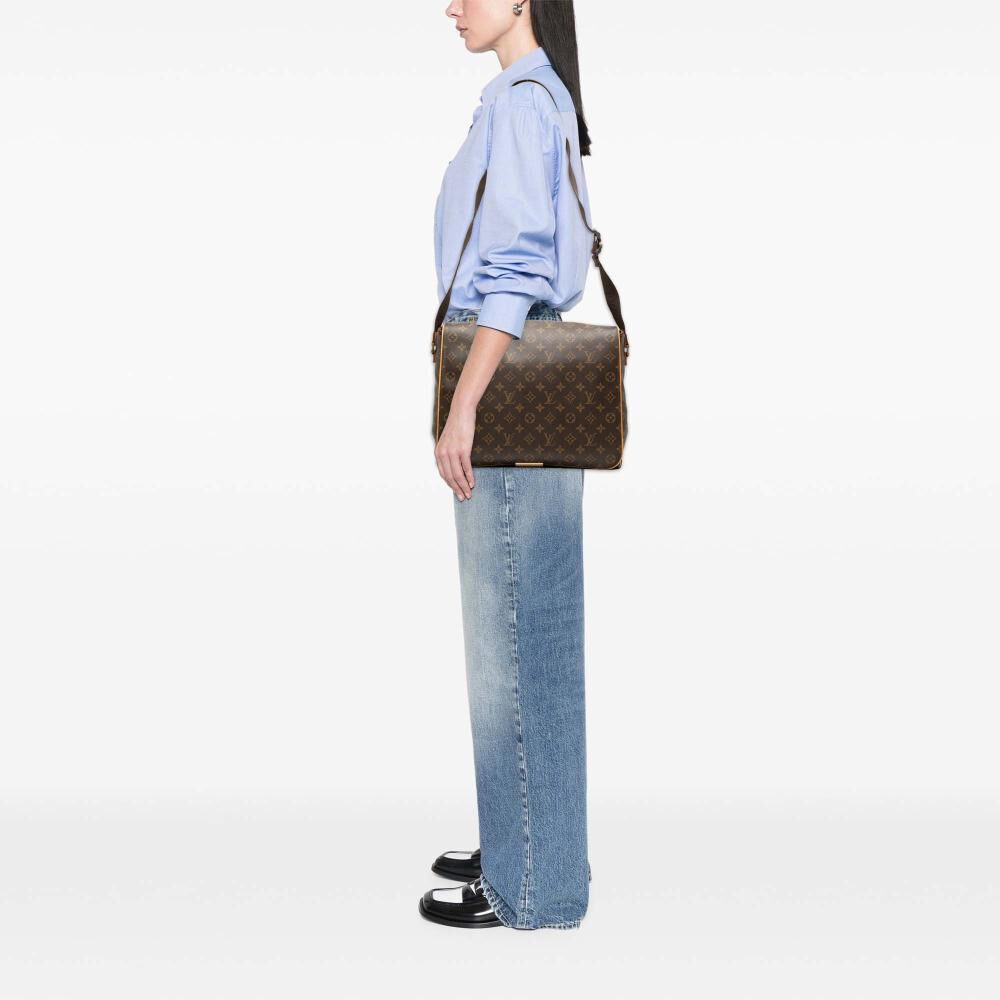 Louis Vuitton Shoulder Bags