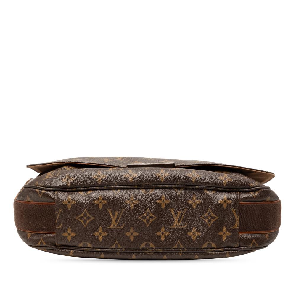 Louis Vuitton Messenger