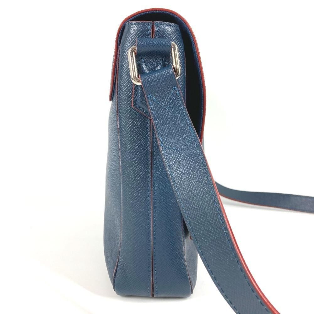 Louis Vuitton Messenger