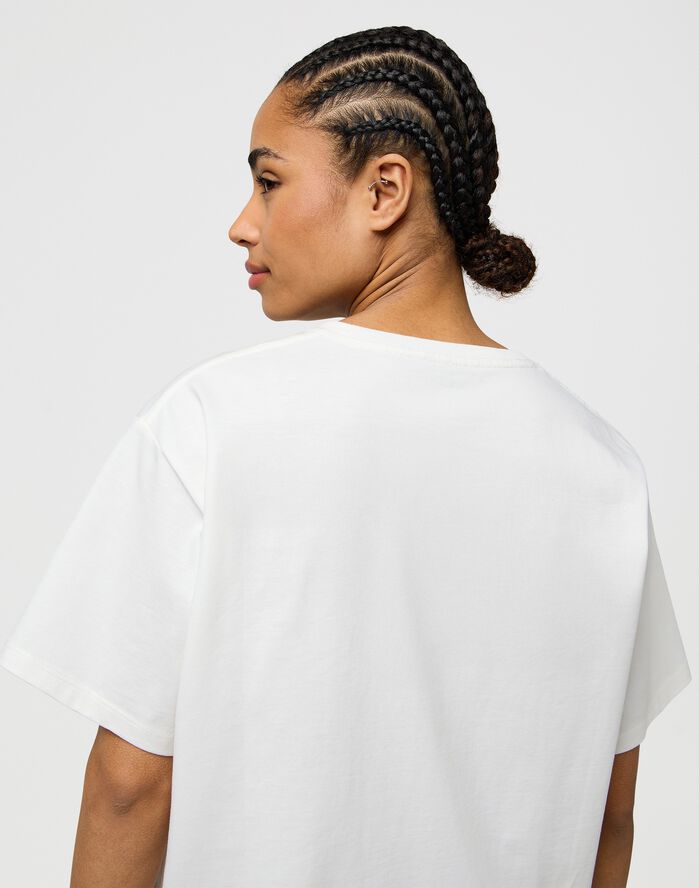 GIRLFRIEND_TEE WORN_WHITE