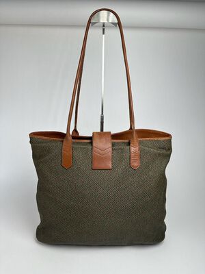 Yves Saint Laurent Tote