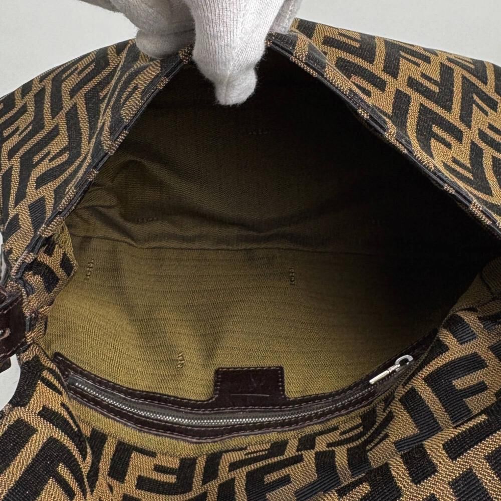 Fendi Baguette