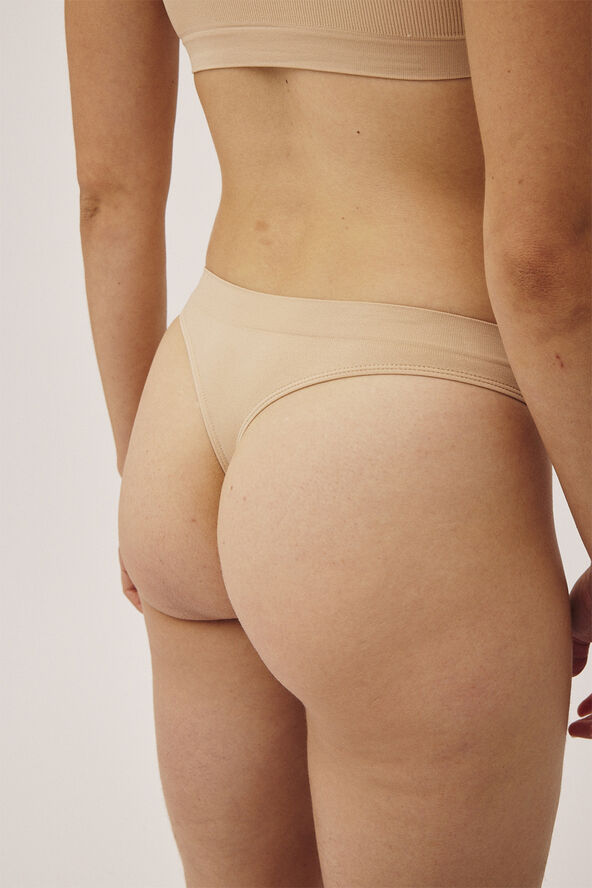 Mellanie 5 S Seamless String