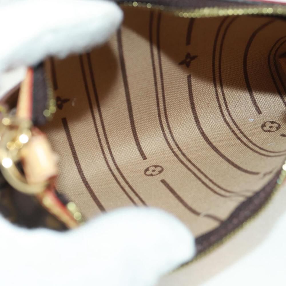 Louis Vuitton Shoulder Bags