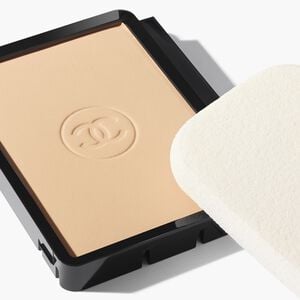 Ultrawear AllDay Comfort Flawless Finish Compact Foundation