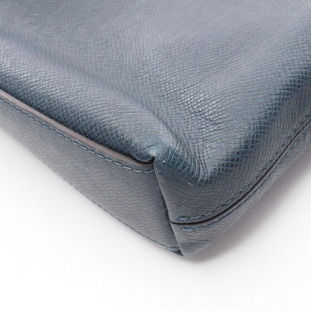 Louis Vuitton Messenger