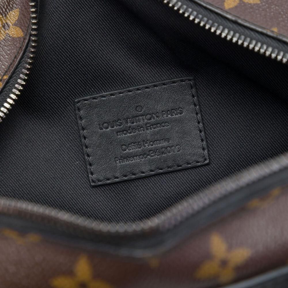 Louis Vuitton Shoulder Bags