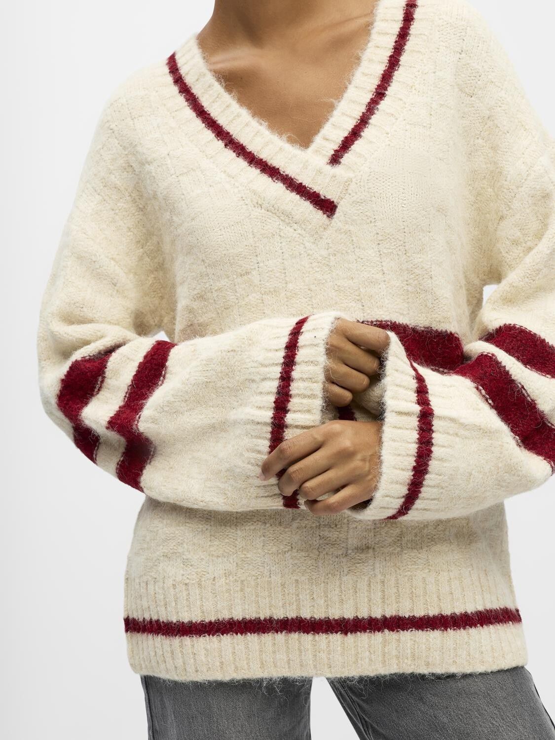 OBJJULINE L/S LO KNIT PULLOVER 140