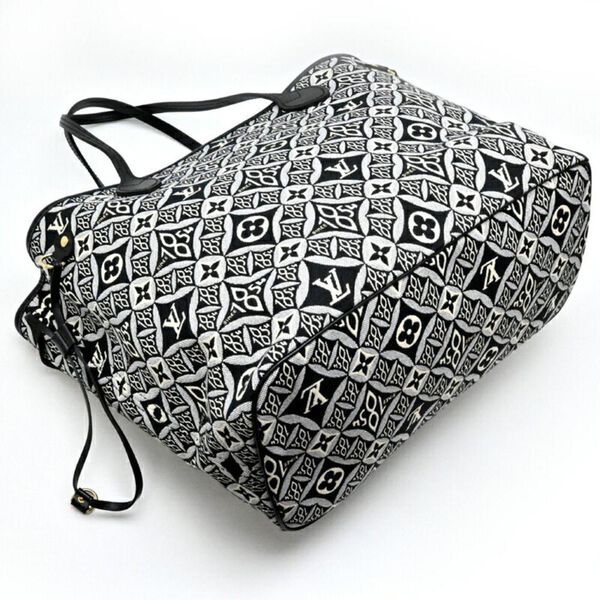 Louis Vuitton Neverfull