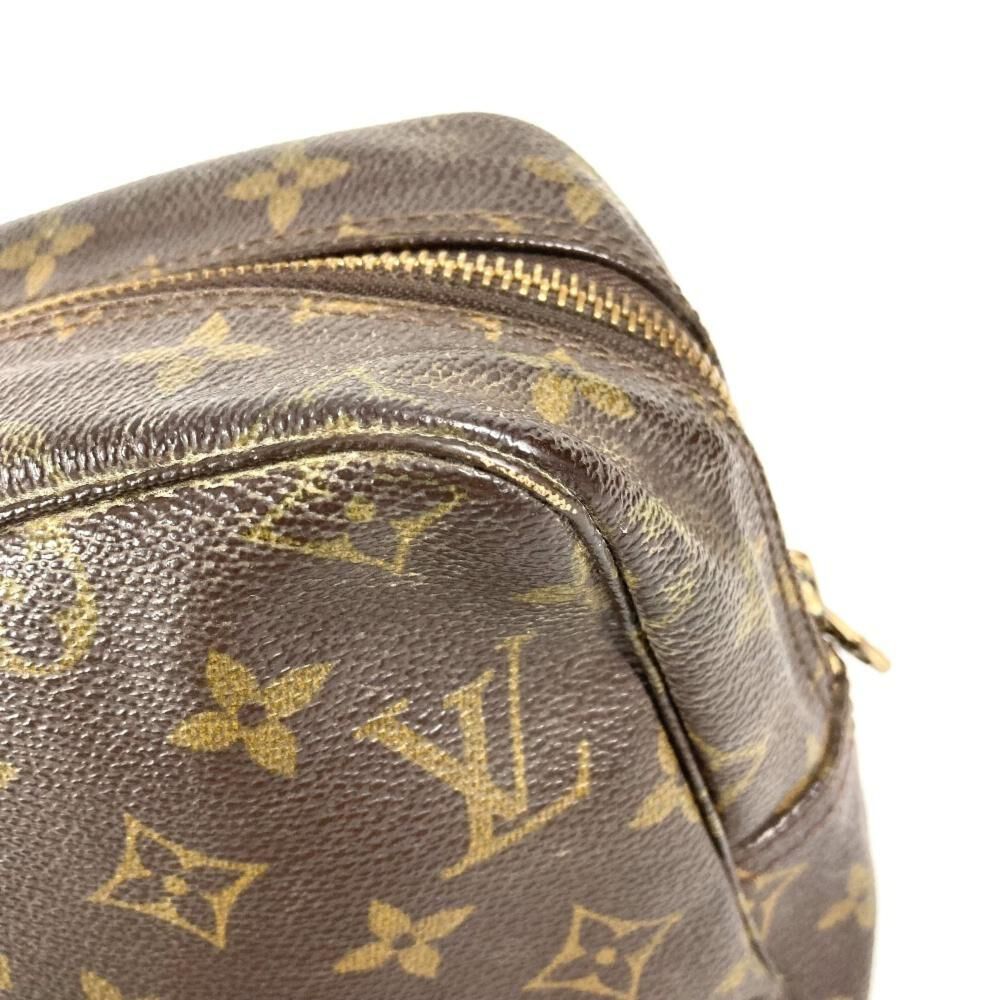 Louis Vuitton Clutch