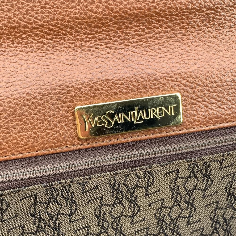 Yves Saint Laurent Clutch