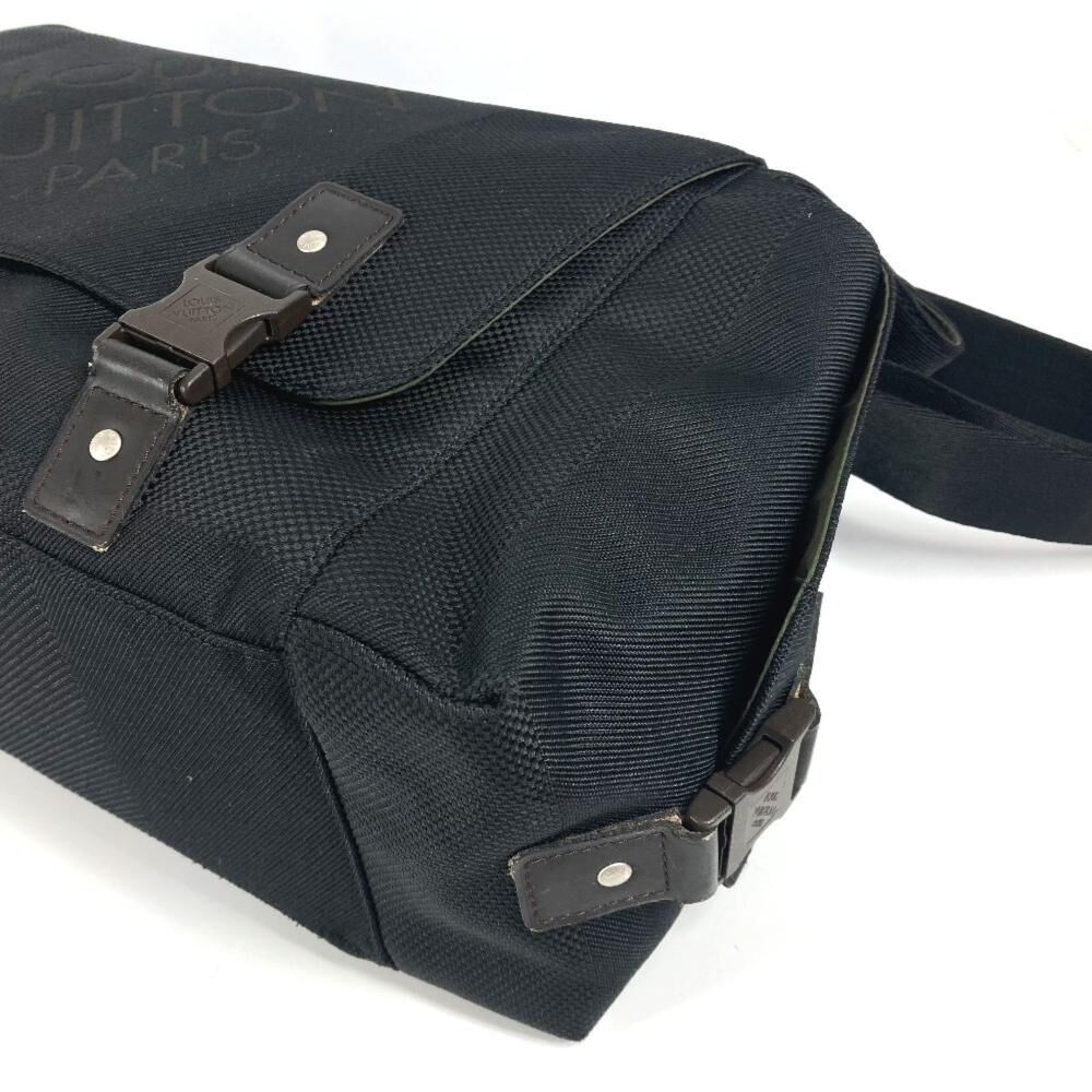 Louis Vuitton Messenger