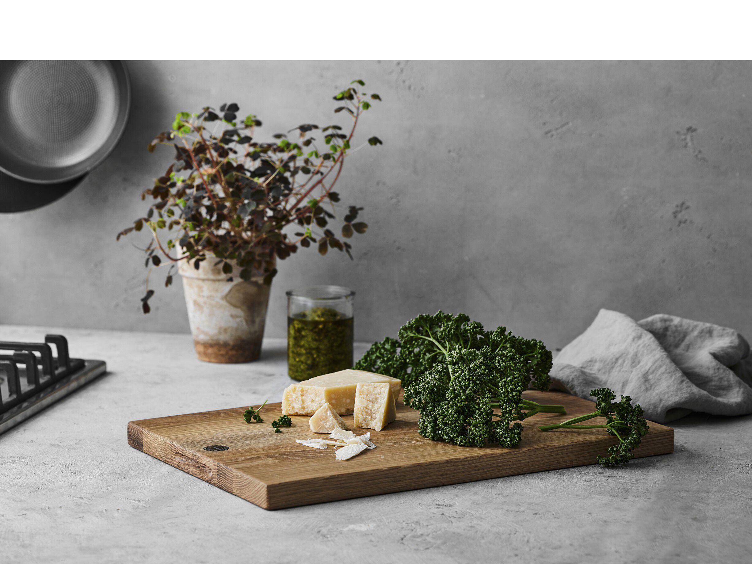 Sk&aelig;rebr&aelig;t Douron 45,7 x 30,5 x 2,5 cm Eg