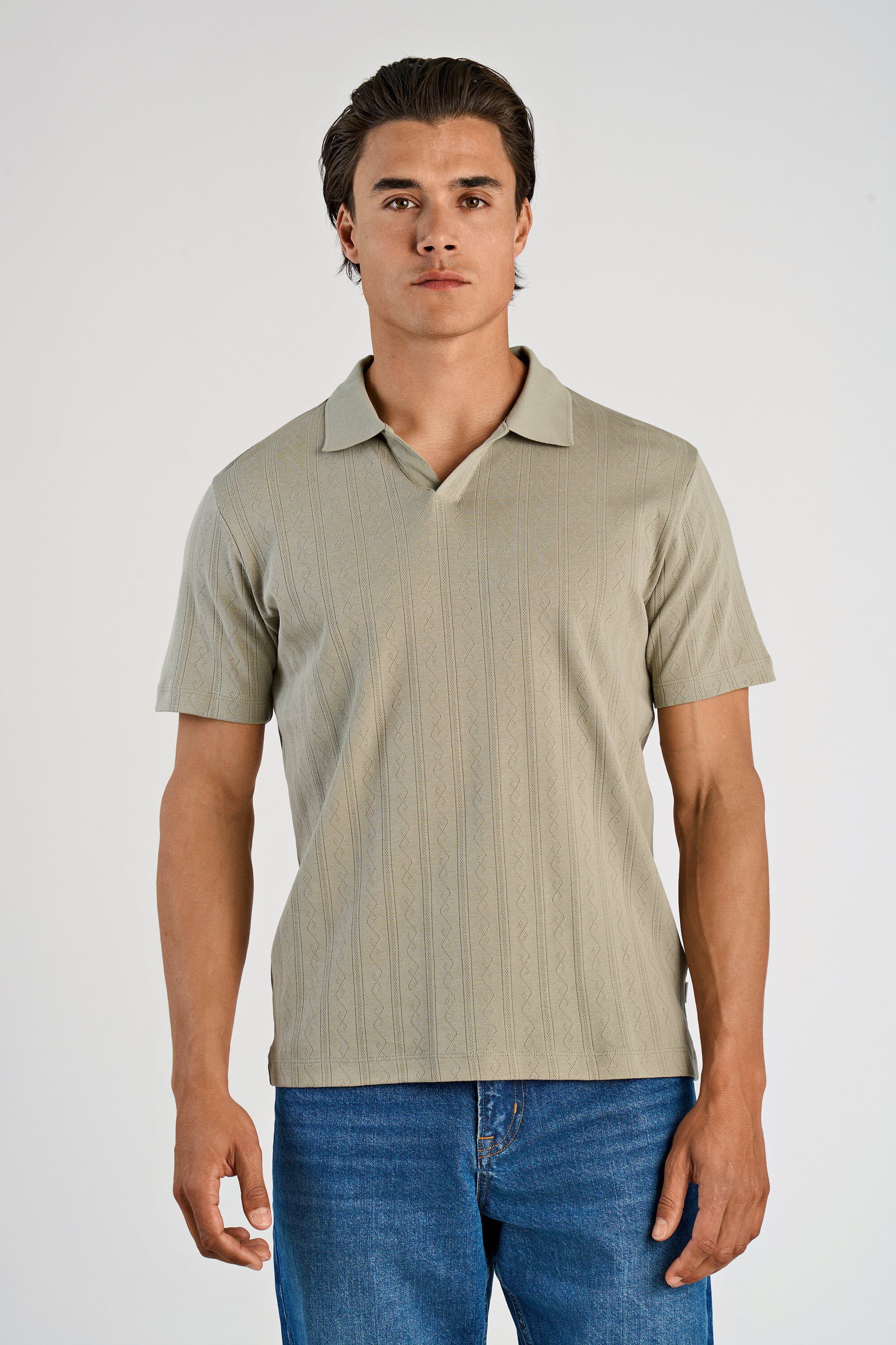 Jacquard v-neck polo S/S