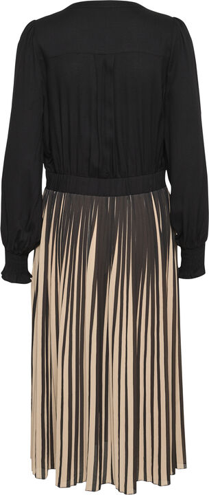 CUcarly V-neck Dress