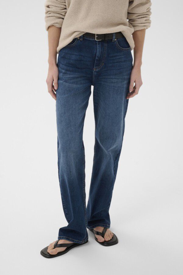 DARLINAIW CORE STRAIGHT JEANS