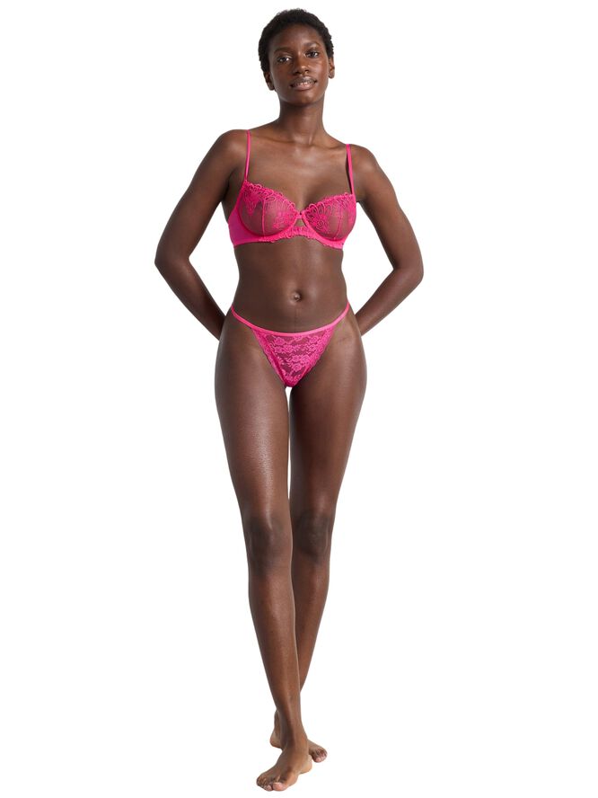 Stringtrosa med låg midja gjord i