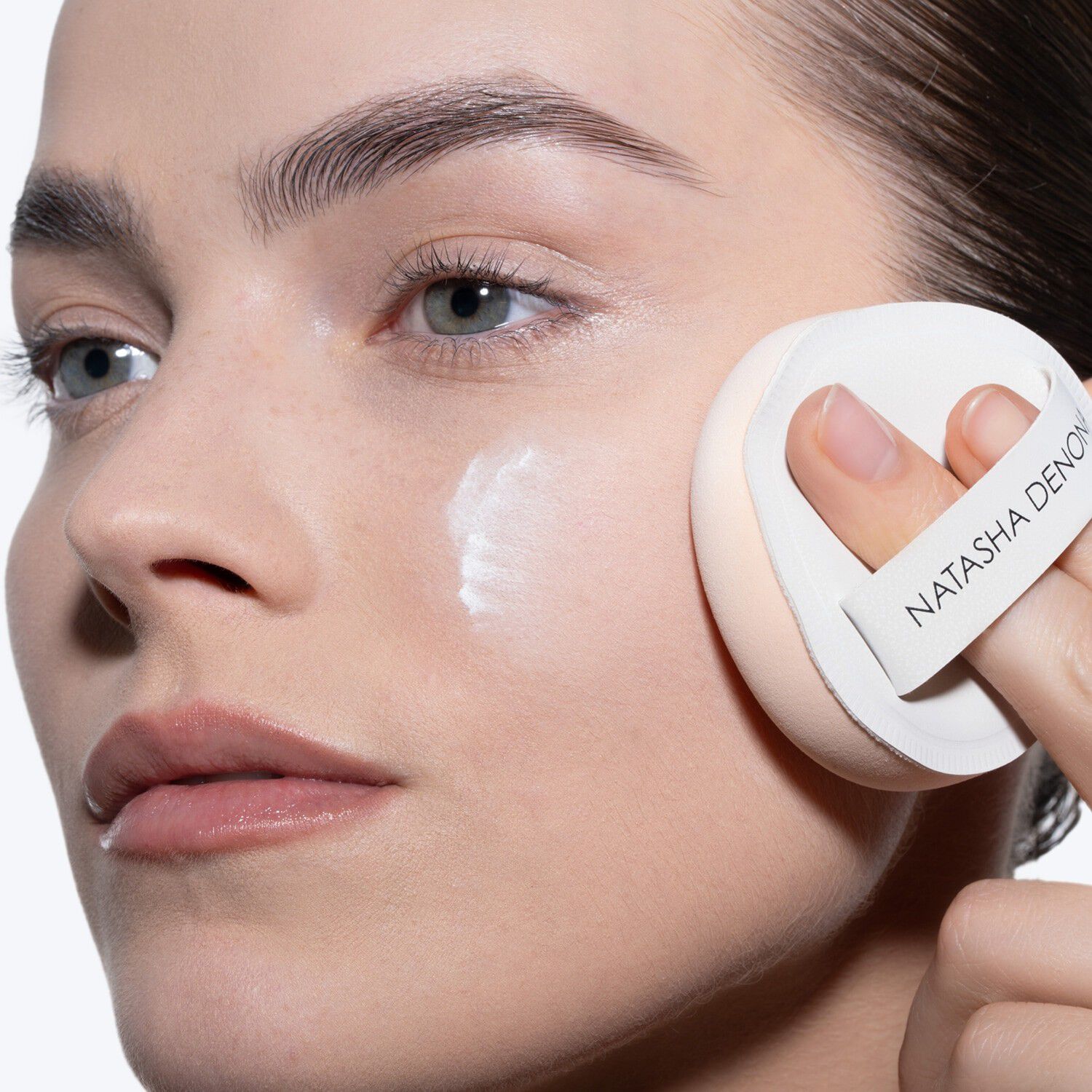 HY-GLAM Marshmallow Puff - Multifunktionel fjedrende makeupsvamp