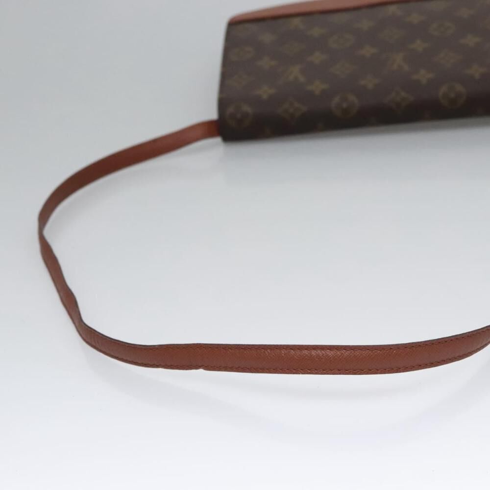 Louis Vuitton Shoulder Bags