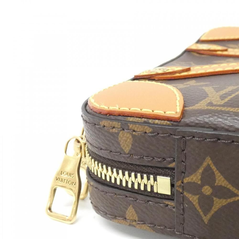 Louis Vuitton Shoulder Bags