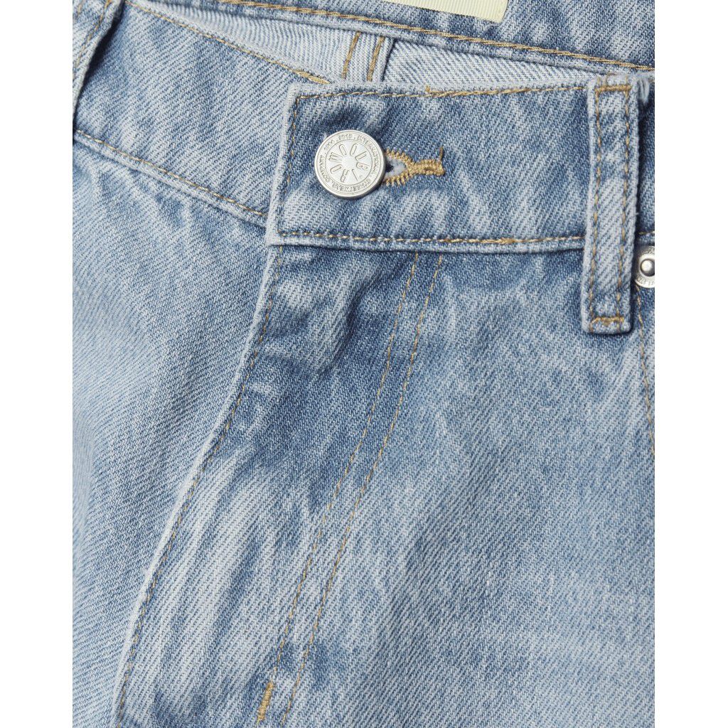 WBDoc Crow Jeans