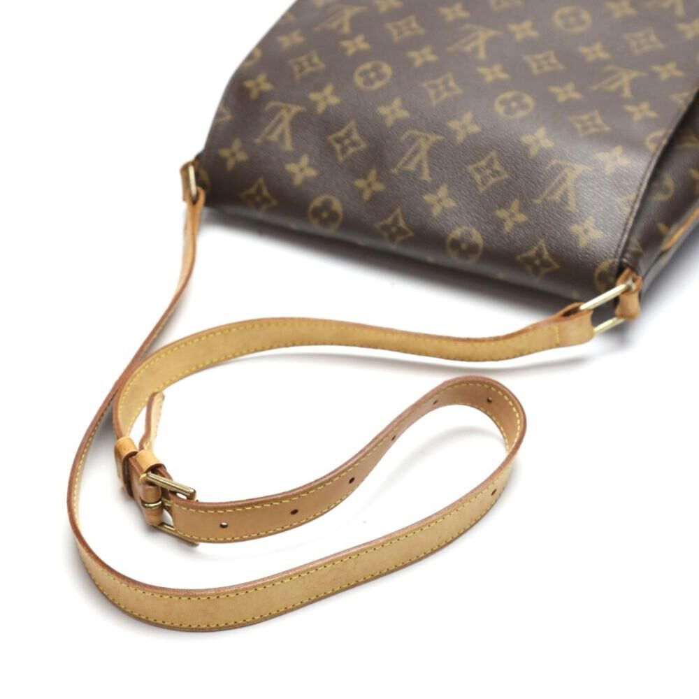 Louis Vuitton Shoulder Bags