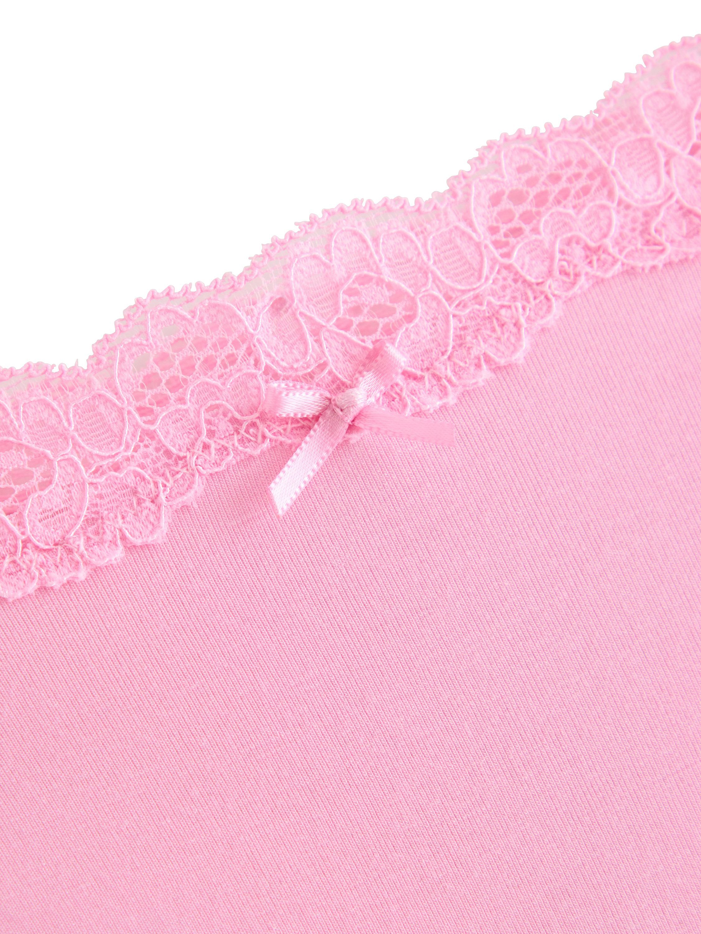 Stringtrosor med normalh&ouml;g midja oc