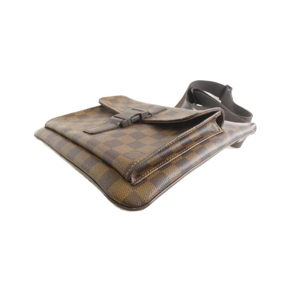 Louis Vuitton Shoulder Bags