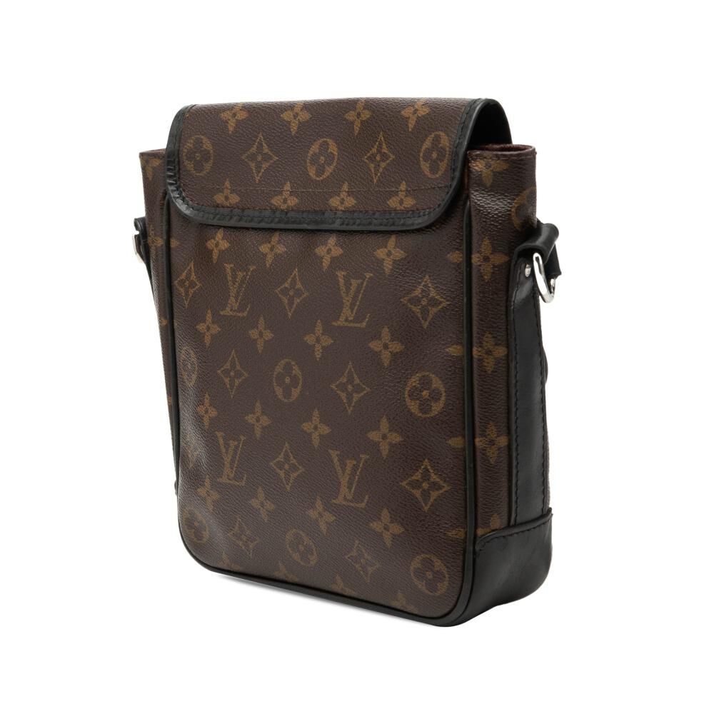 Louis Vuitton Shoulder Bags