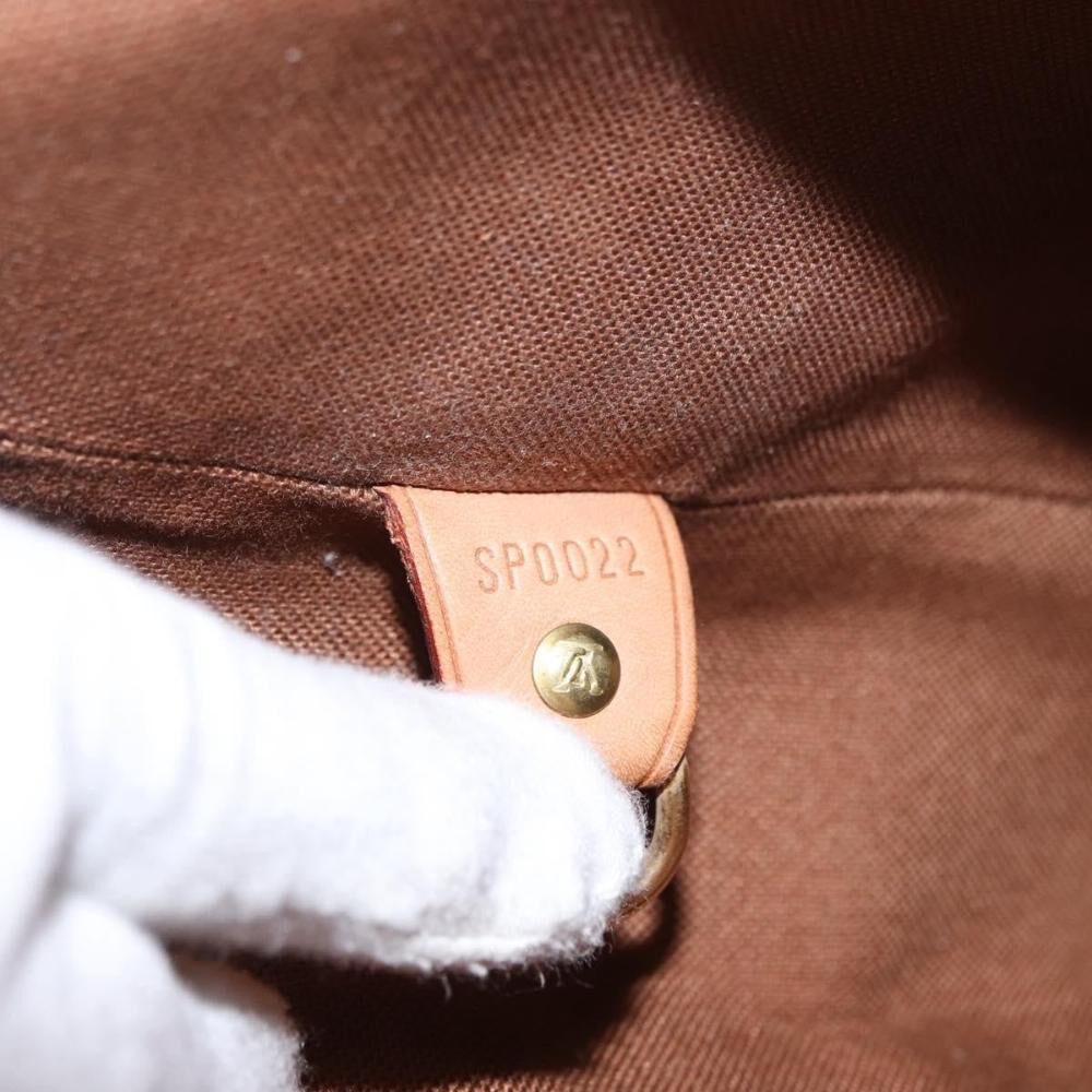 Louis Vuitton Messenger